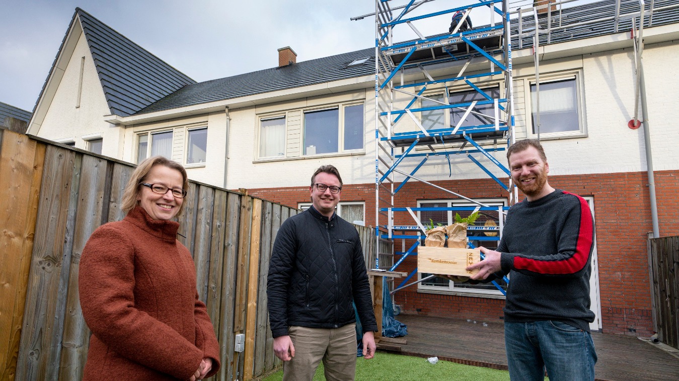 Bewoners blij met nieuwe zonnepanelen